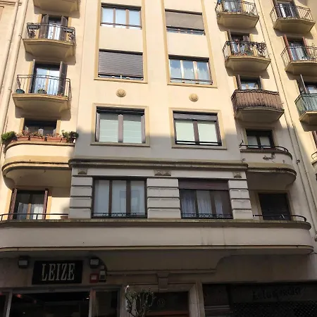 Cabernet Sauvignon Apartment. Surf * سان سيباستيان