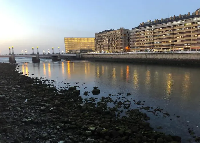 Cabernet Sauvignon Apartment. Surf شقة